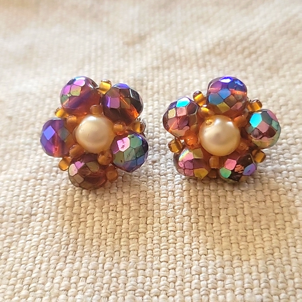 Vintage Carnival Glass Bead with Pearl Center Clip Earrings